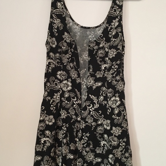 Little black summer dress - Picture 3 of 3